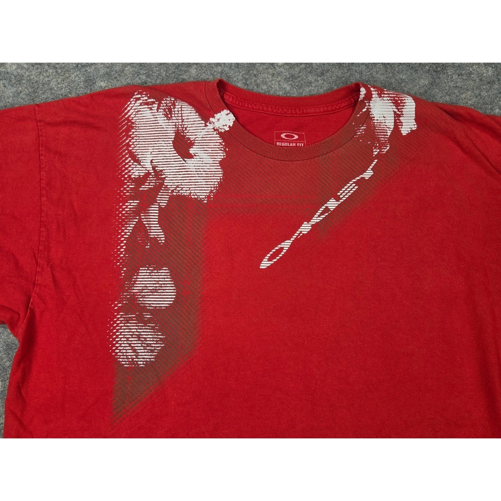 Oakley Y2K Style Mens XL Red Graphic T-Shirt Regular … - Gem